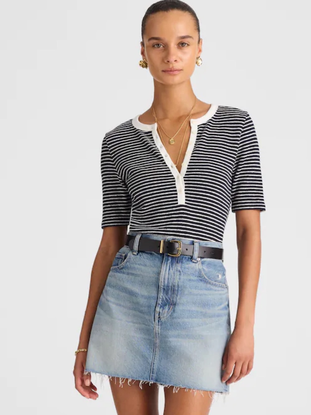 Madewell - Raw-Hem Denim Mini Skirt in Kelleyville Wash - Size 26